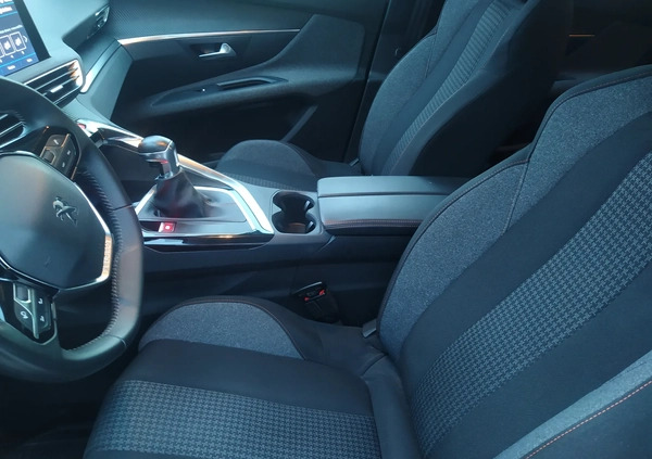Peugeot 3008 cena 70999 przebieg: 160000, rok produkcji 2020 z Białobrzegi małe 742